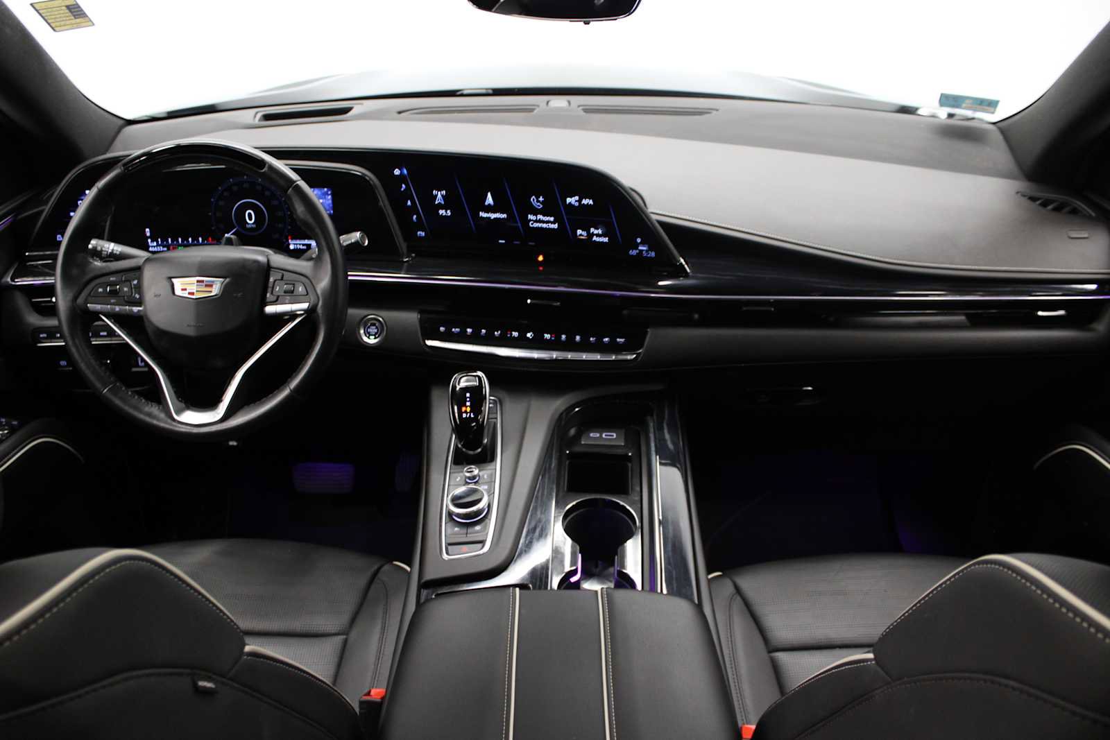 Certified 2024 Cadillac Escalade Sport w/ LPO, ONYX Package image 23