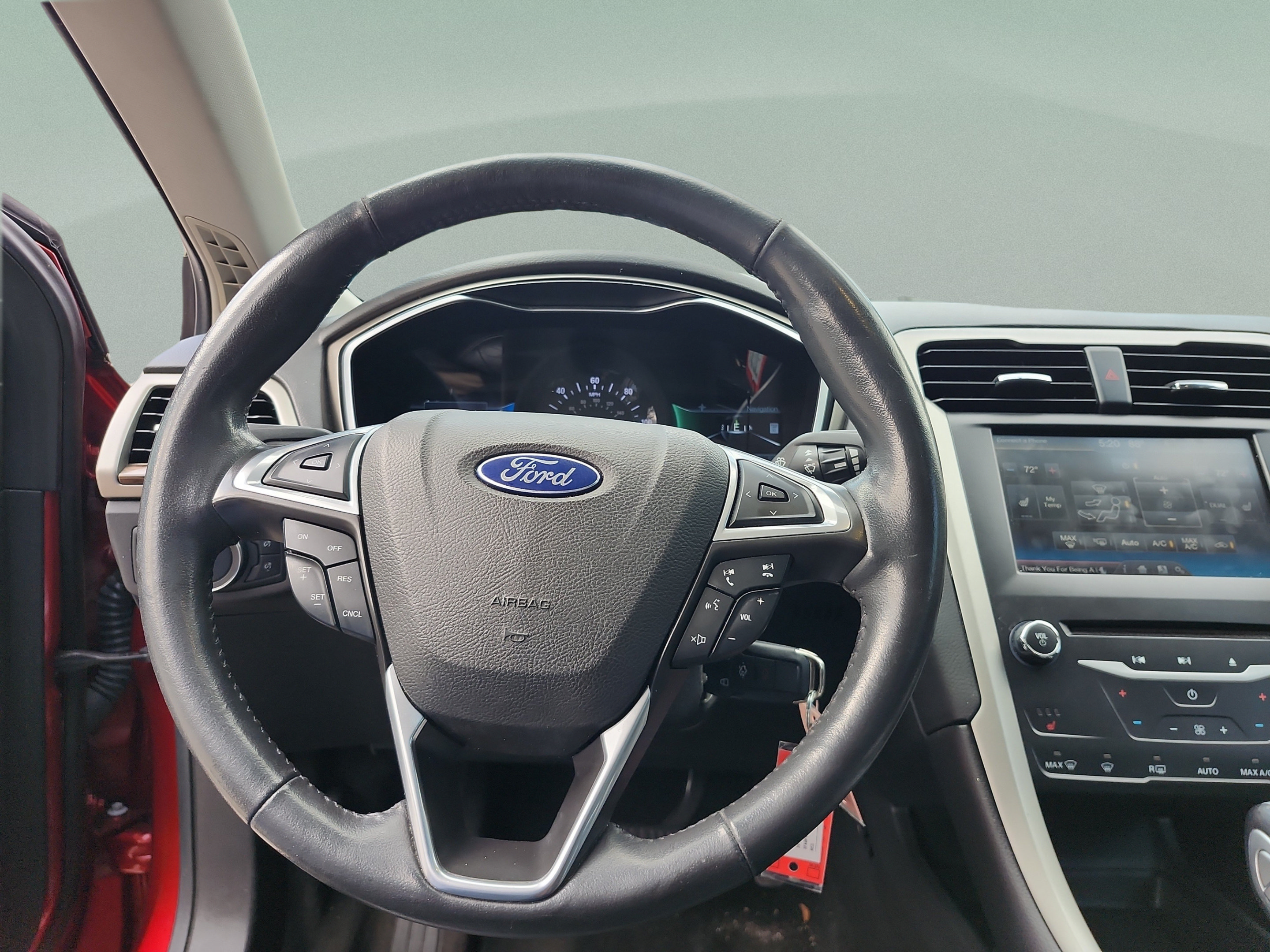 Used 2014 Ford Fusion SE w/ Equipment Group 502A FWD image 9
