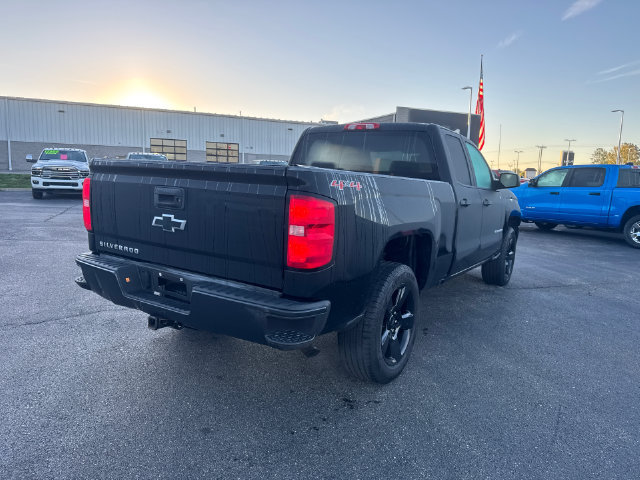 Used 2016 Chevrolet Silverado 1500 W/T w/ Black Out Edition AWD/4WD image 7