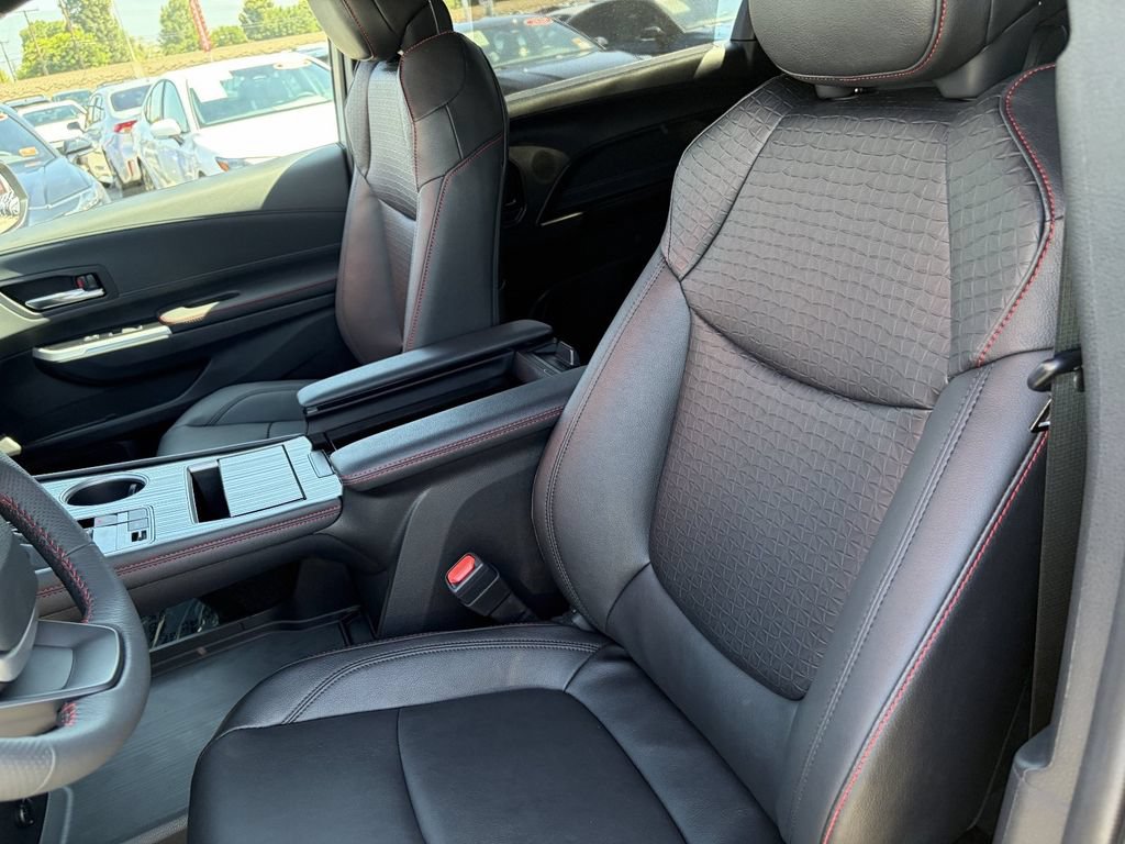 Certified 2026 Toyota Sienna XSE FWD image 25