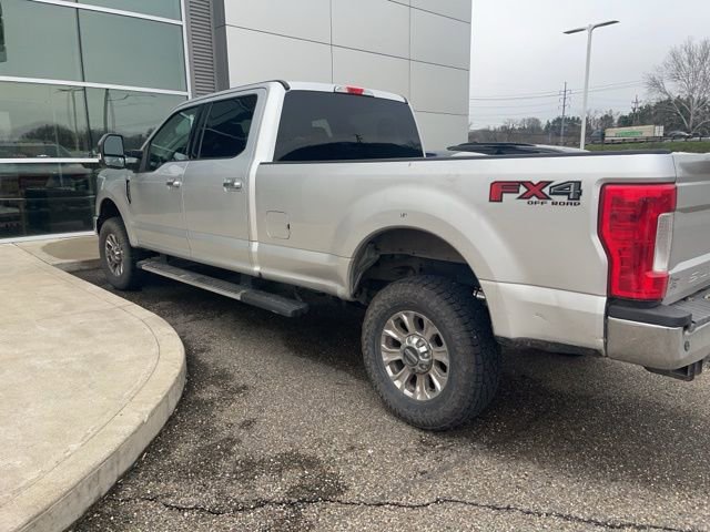 Used 2019 Ford F350 XLT w/ XLT Premium Package image 6