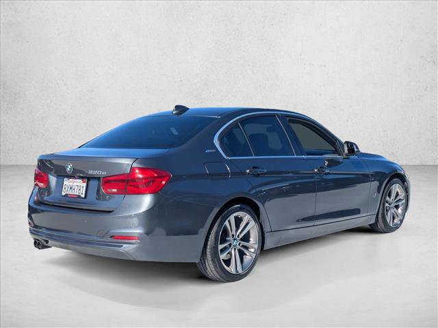 Used 2018 BMW 330e image 5