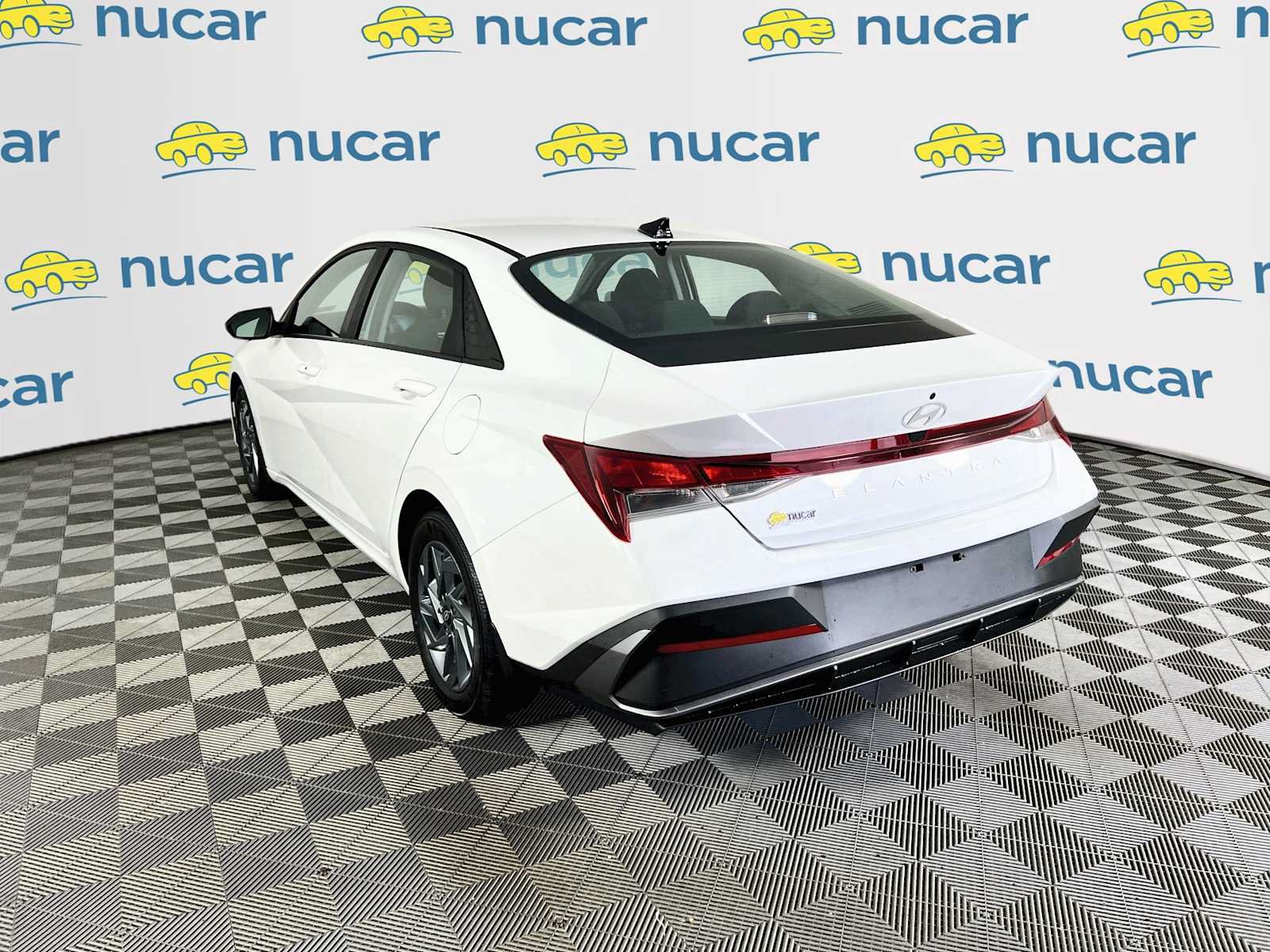 Certified 2024 Hyundai Elantra SEL FWD image 5