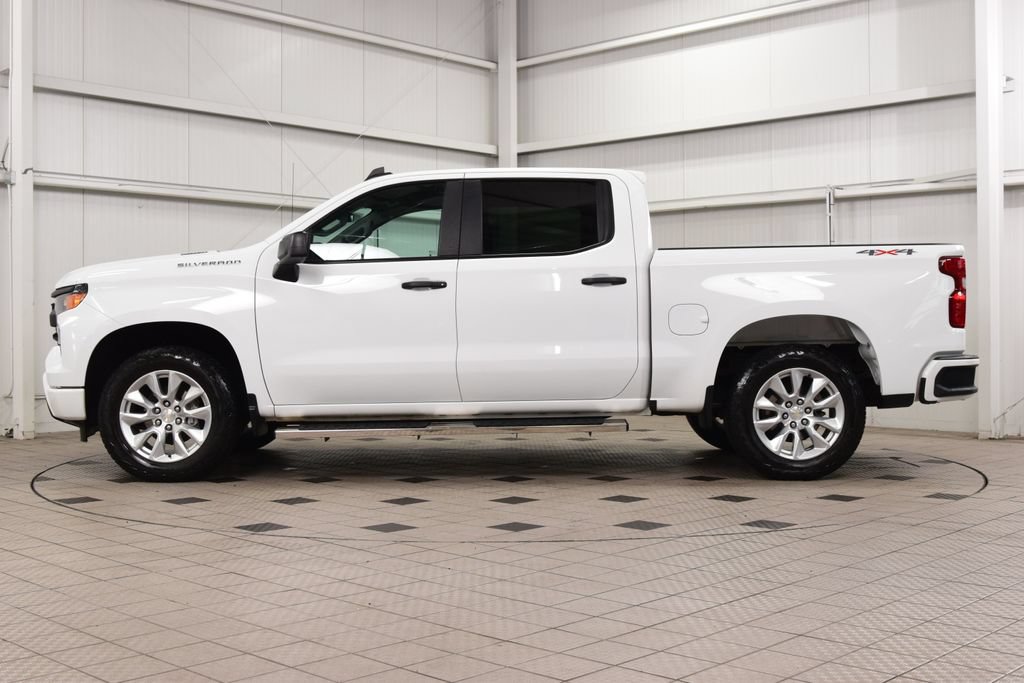 Used 2024 Chevrolet Silverado 1500 Custom AWD/4WD image 4