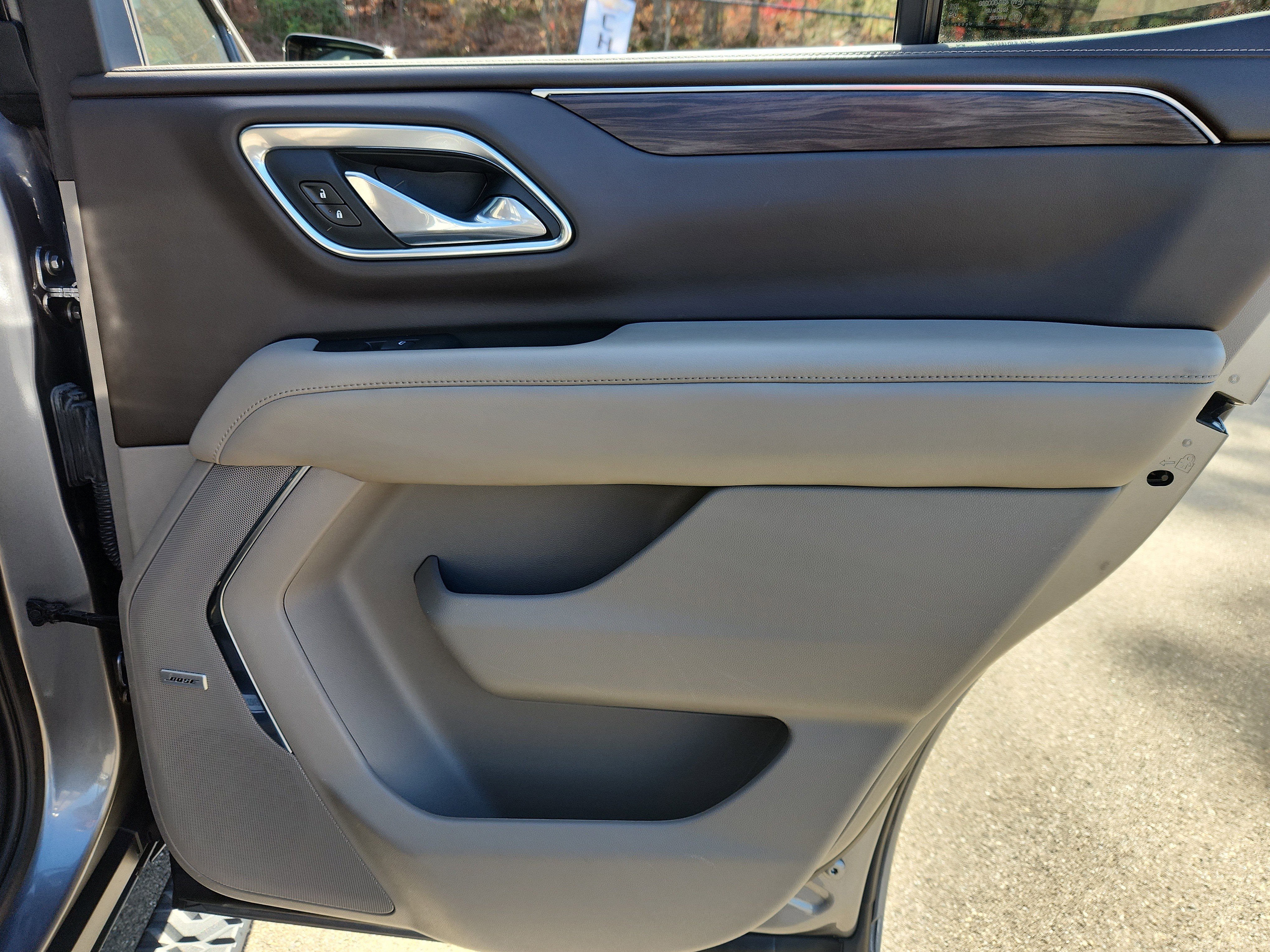 Used 2021 Chevrolet Tahoe Z71 w/ Z71 Signature Package image 46