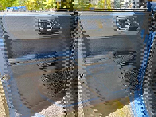 New 2024 Ford Bronco Black Diamond image 11