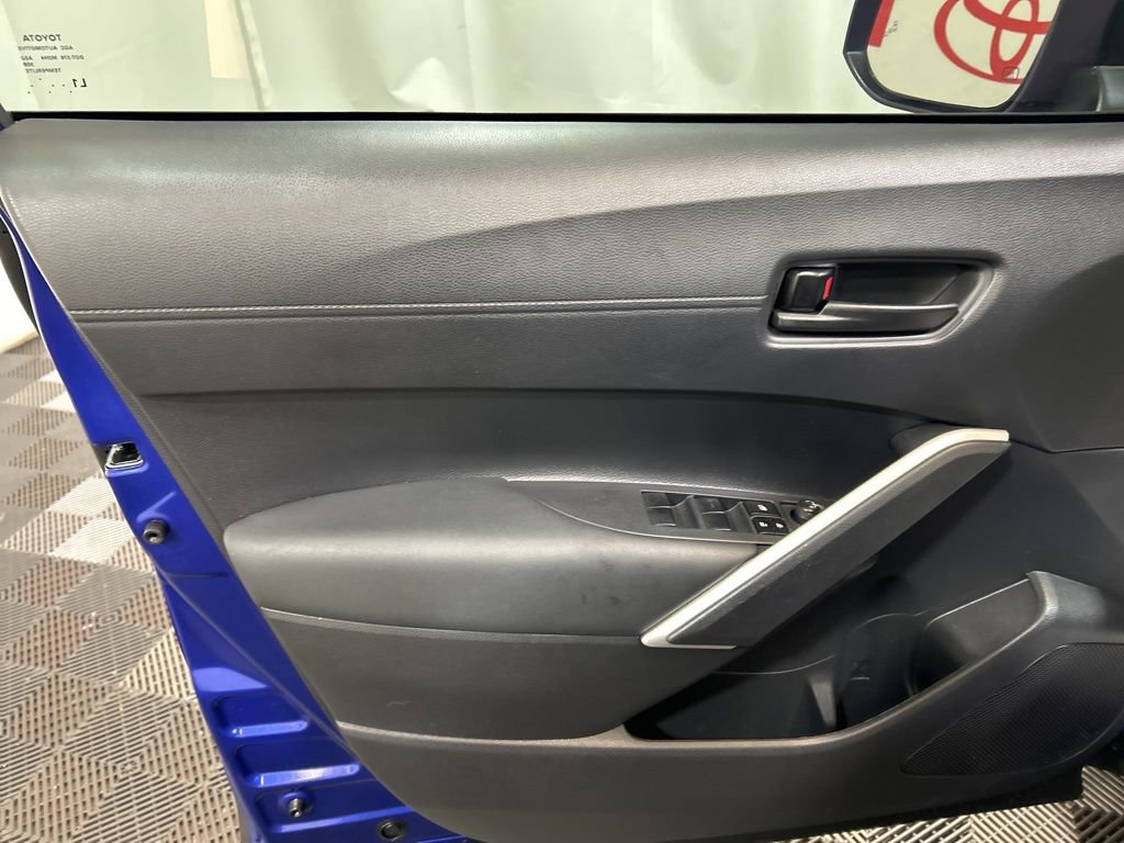 Used 2025 Toyota Corolla Cross AWD Hybrid image 21