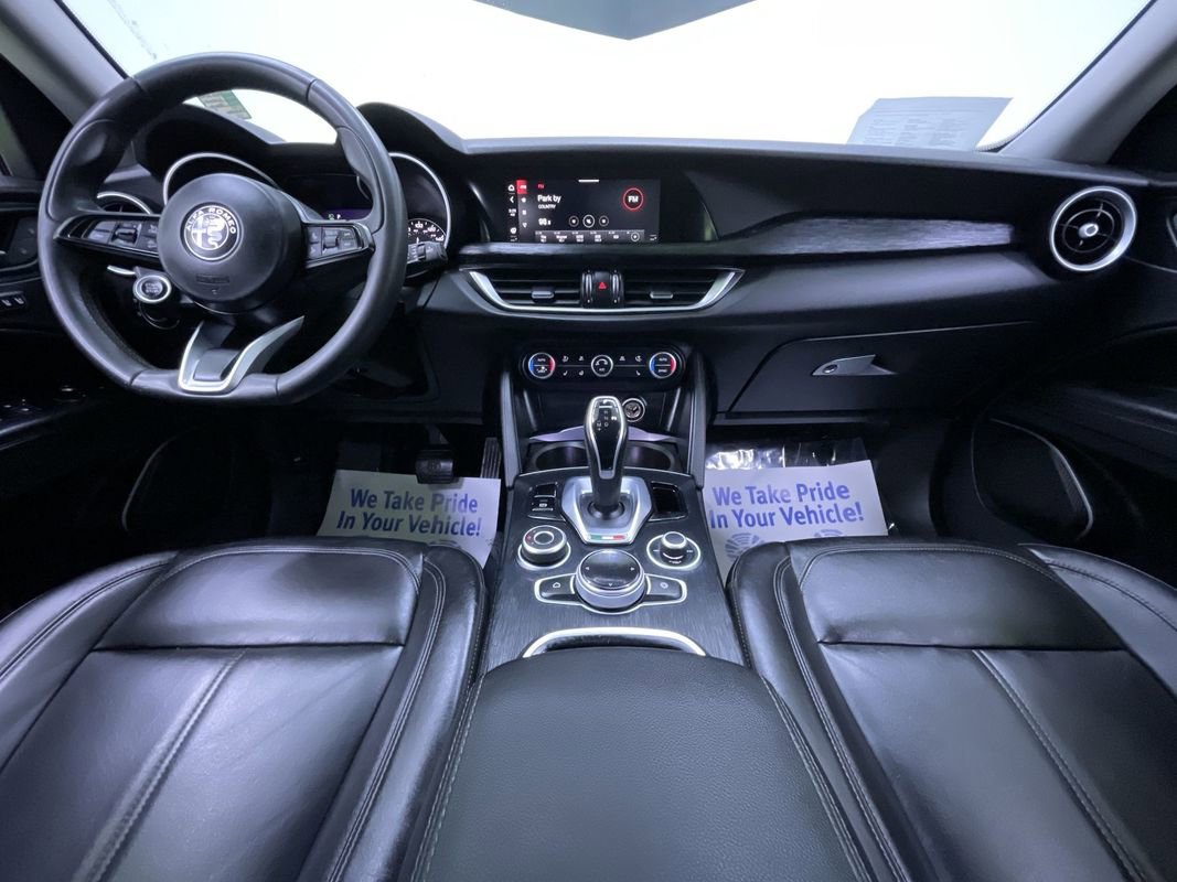 Used 2020 Alfa Romeo Stelvio w/ Cold Weather Package image 19