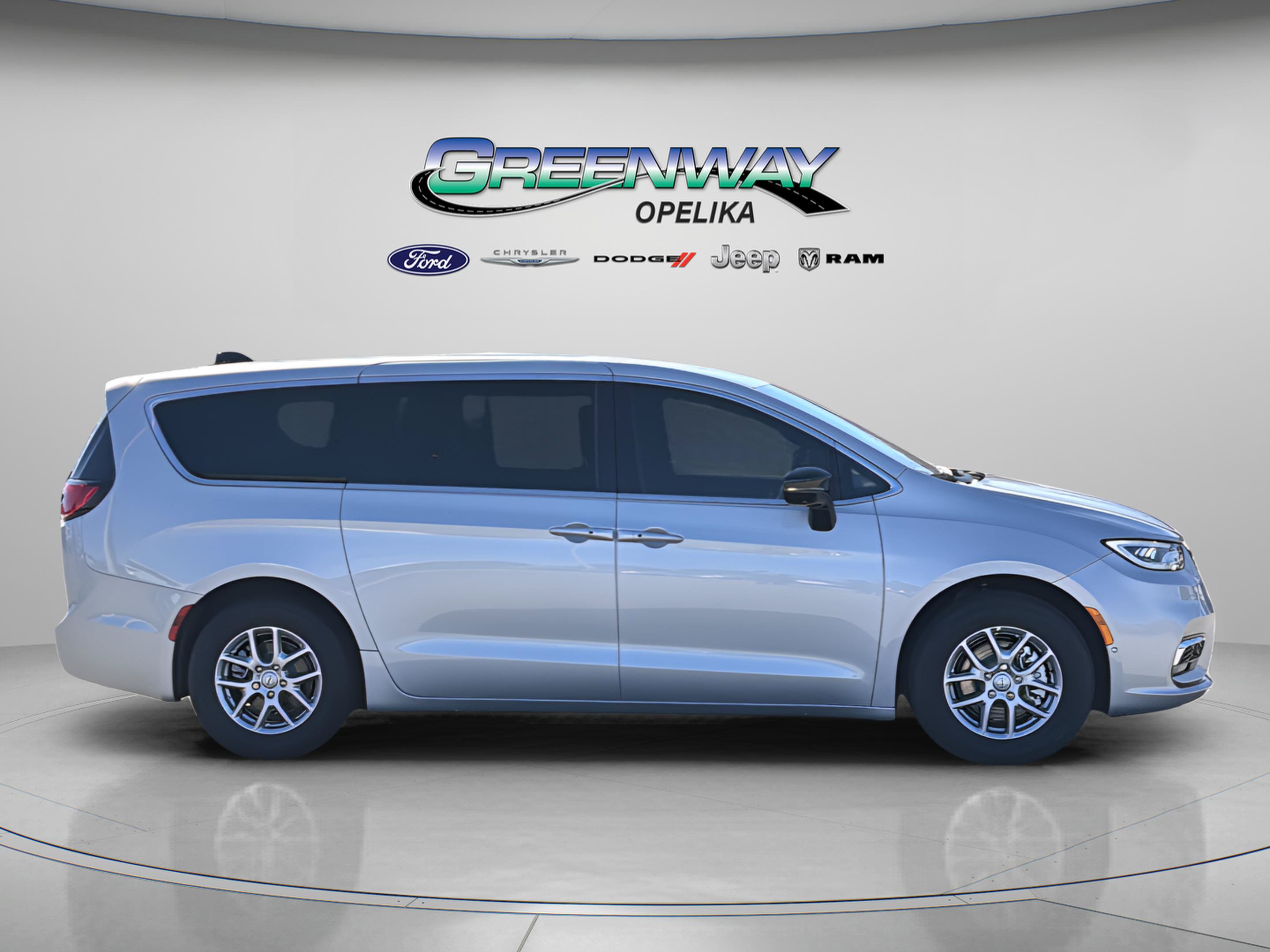 New 2026 Chrysler Pacifica Select FWD image 8