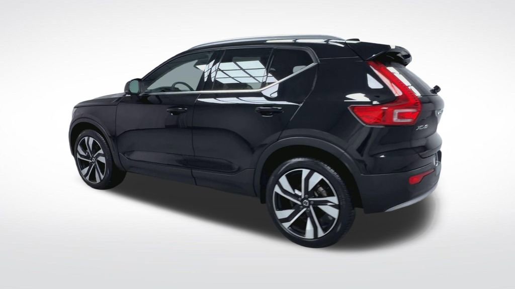 Used 2024 Volvo XC40 B5 Plus w/ Climate Package AWD/4WD image 23