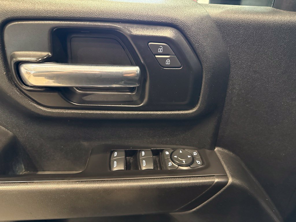Used 2020 Chevrolet Silverado 2500 Custom w/ Custom Value Package AWD/4WD image 23