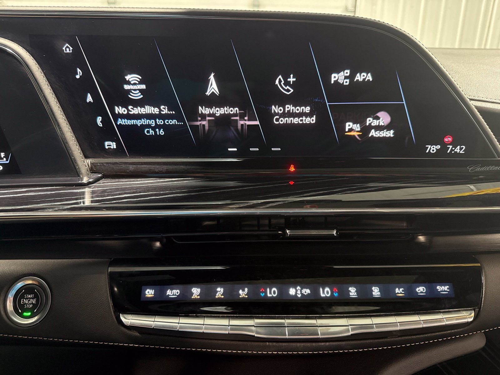 Used 2021 Cadillac Escalade Sport w/ Driver Assist Tech Package AWD/4WD image 36
