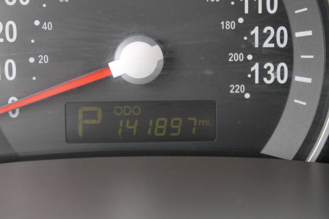 Used 2012 Kia Sedona EX w/ Luxury Pkg FWD image 44