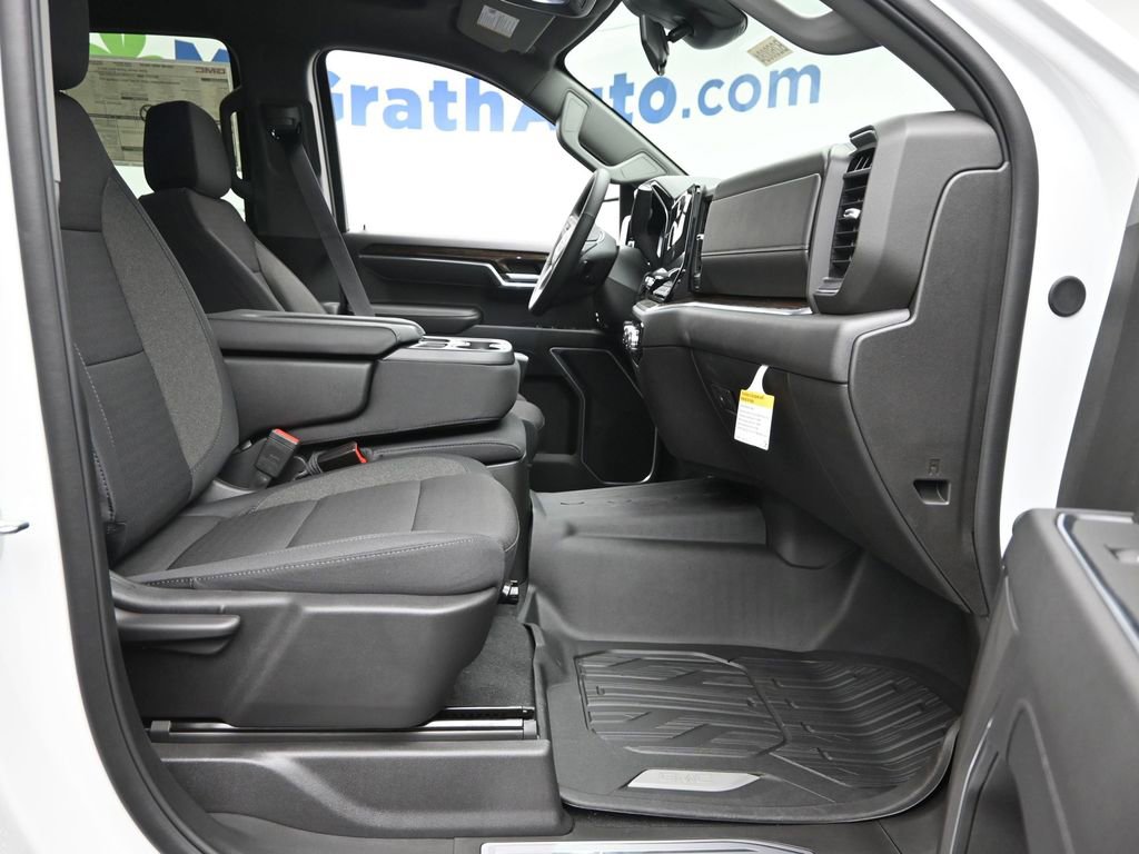 New 2026 GMC Sierra 1500 SLE w/ Preferred Package image 7