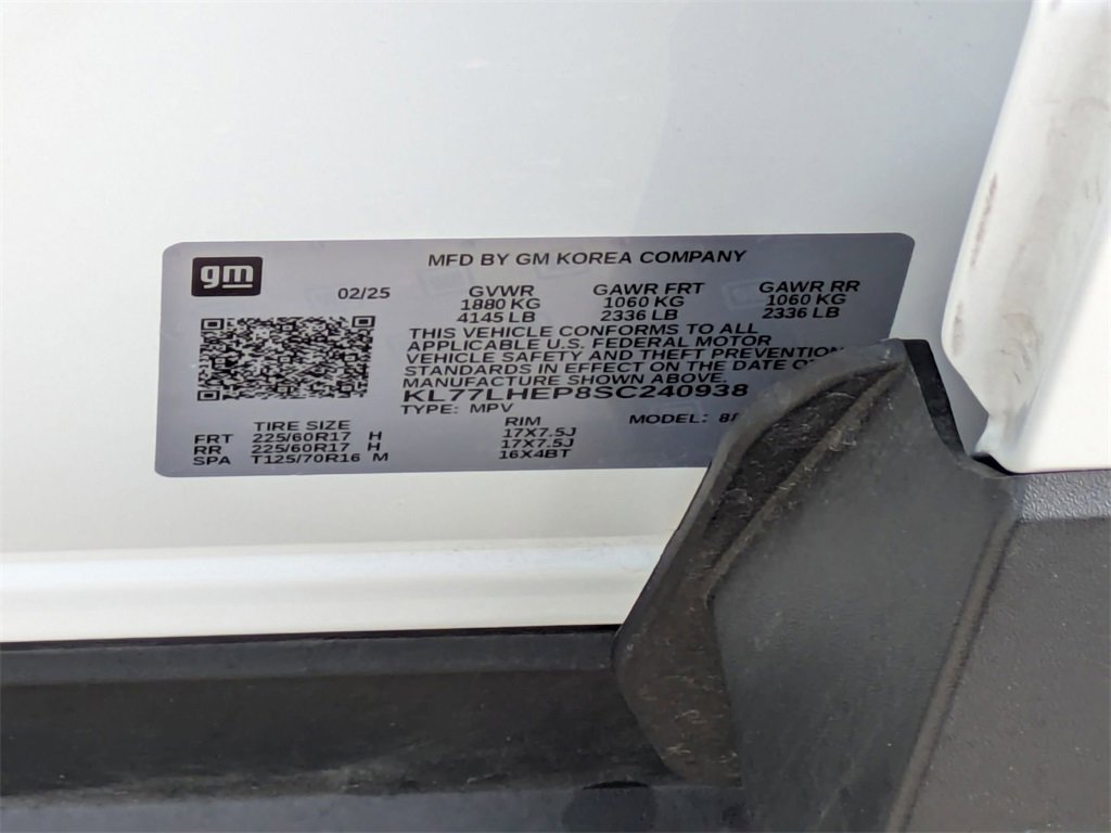 Used 2025 Chevrolet Trax LT w/ LT Convenience Package image 37