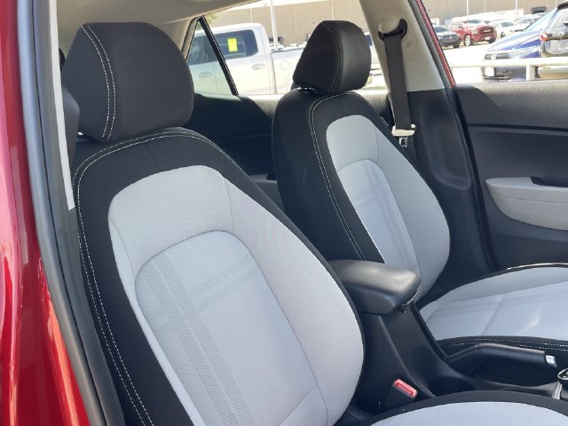 Used 2024 Hyundai Venue SEL FWD image 27