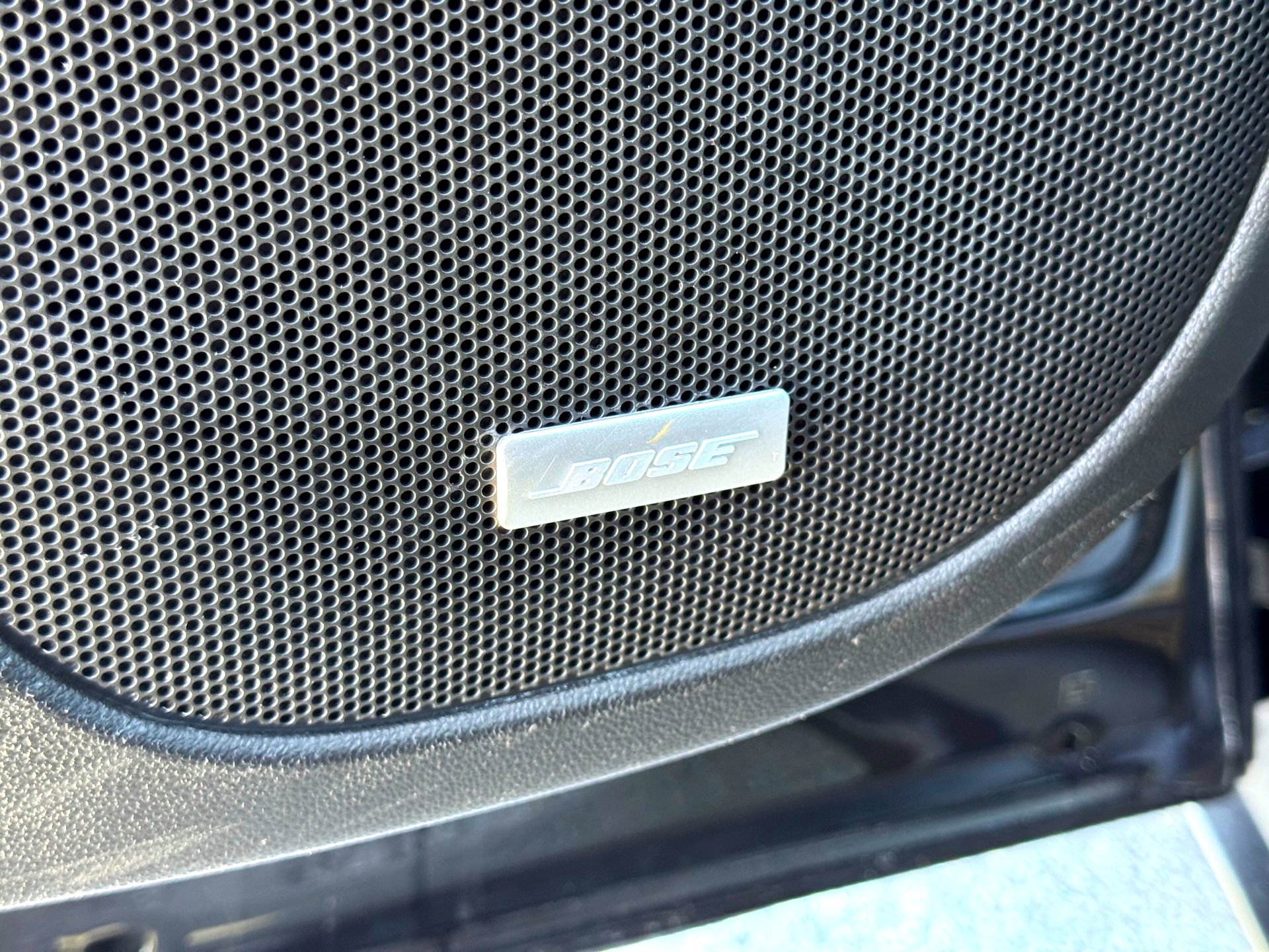 Used 2017 GMC Acadia Denali w/ Technology Package FWD image 15