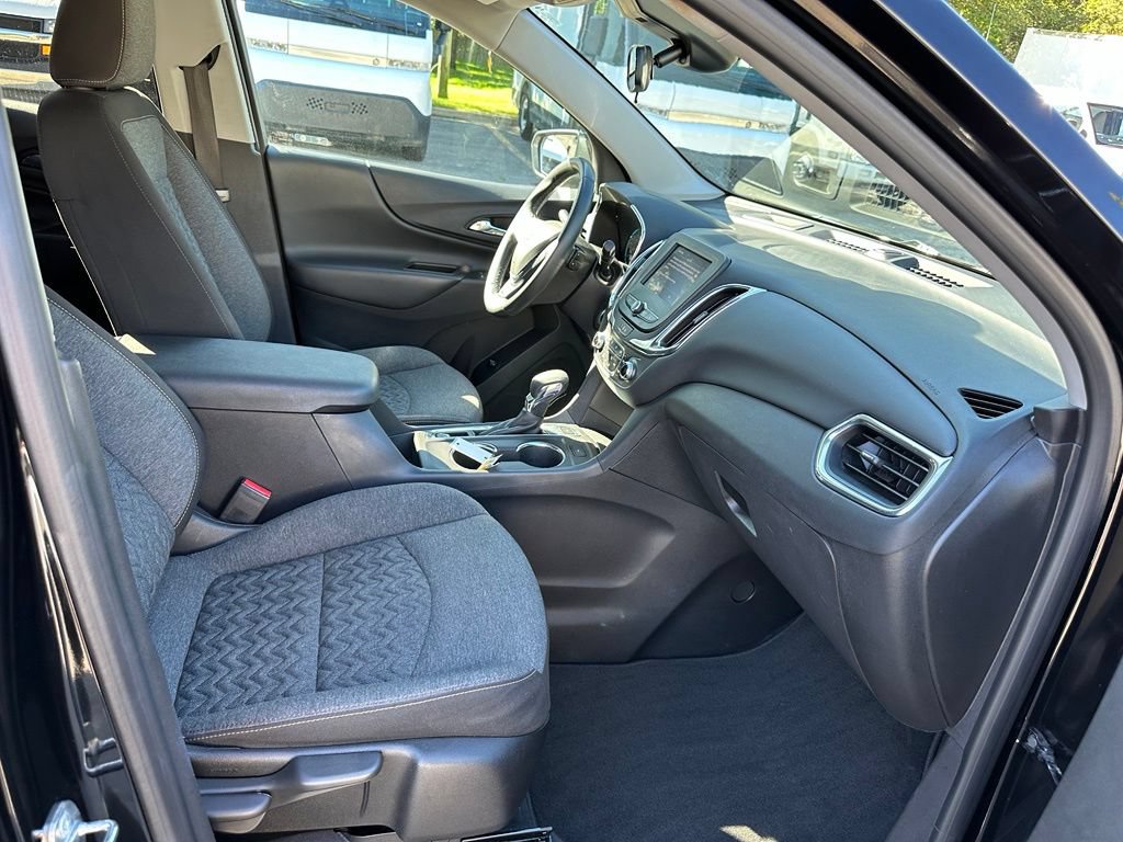 Used 2024 Chevrolet Equinox LT AWD/4WD image 28