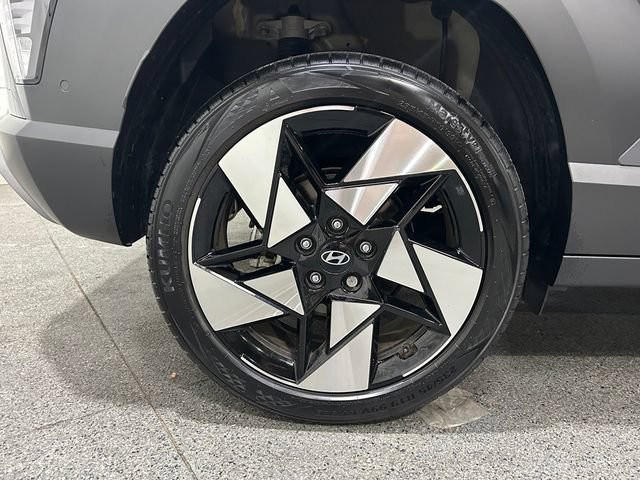 Used 2025 Hyundai Kona Limited AWD/4WD image 10