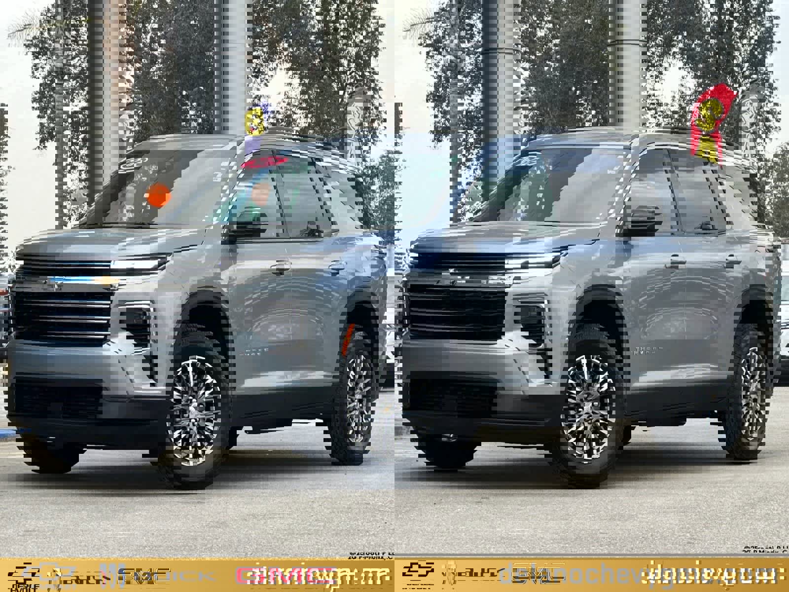 Used 2025 Chevrolet Traverse LT