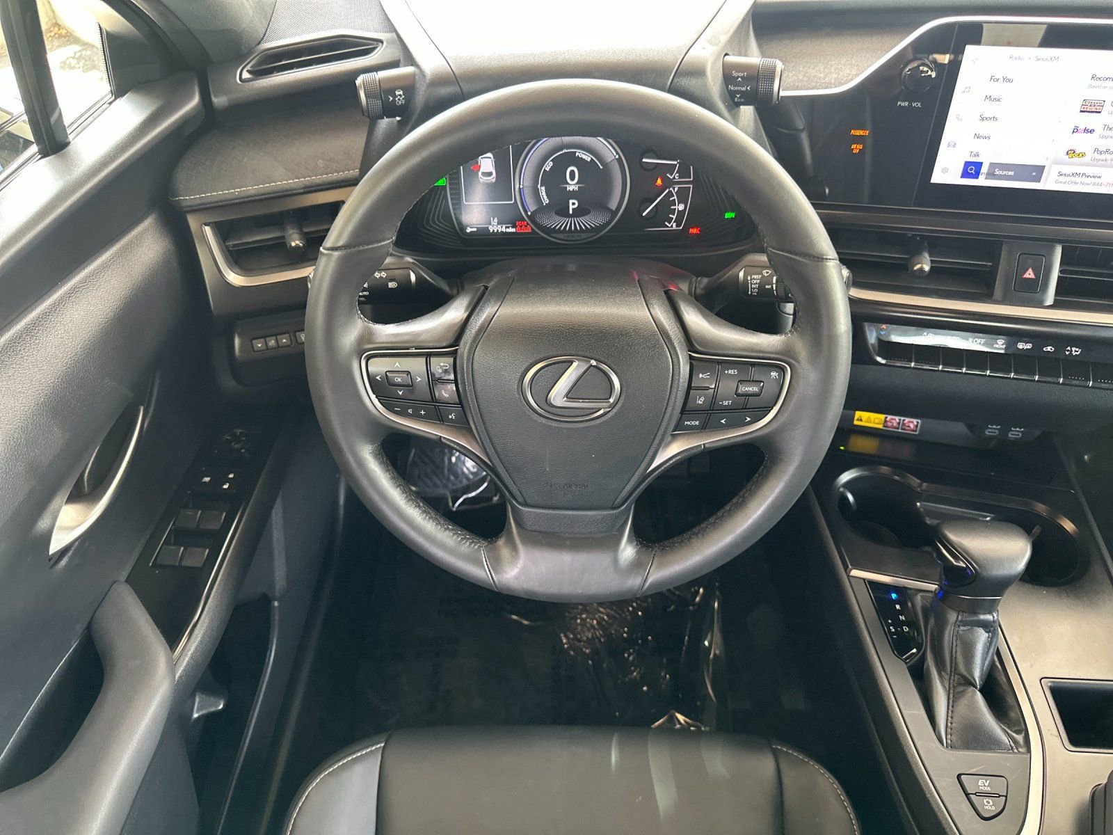 Used 2024 Lexus UX 250h FWD image 16