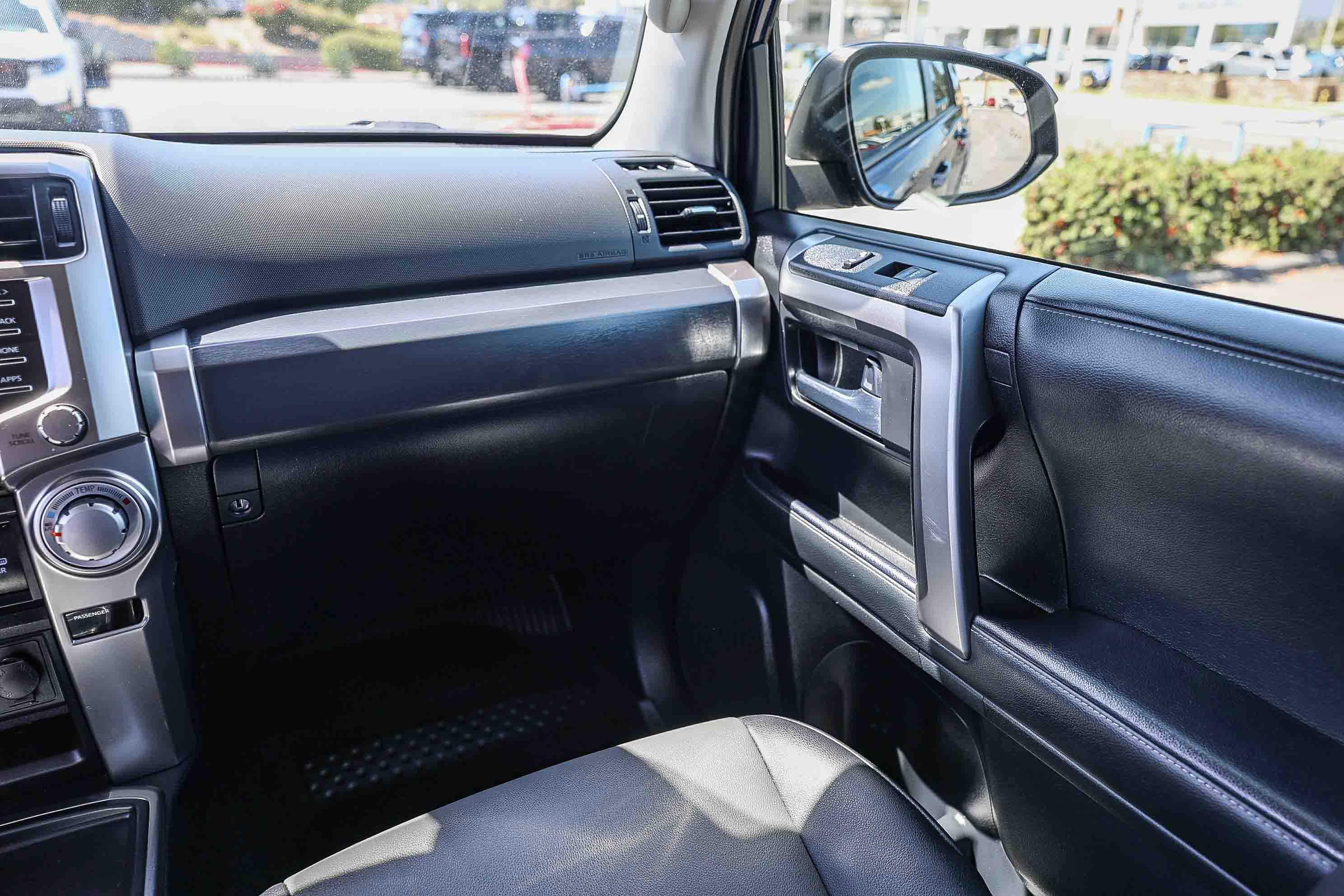Used 2024 Toyota 4Runner SR5 Premium w/ Moonroof Package RWD image 5