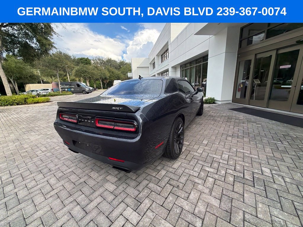 Used 2016 Dodge Challenger SRT Hellcat RWD image 10