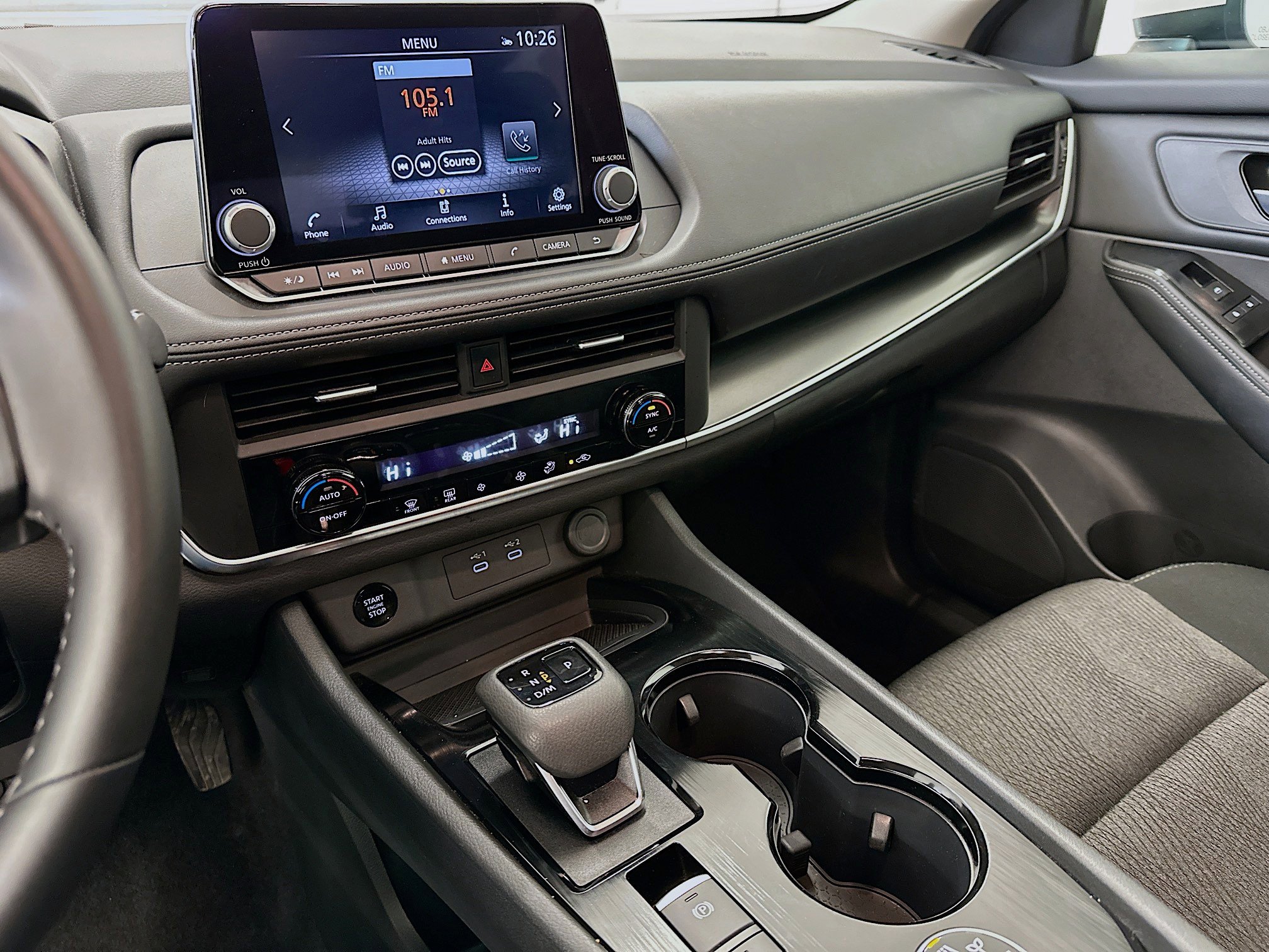 Used 2025 Nissan Rogue SV image 25