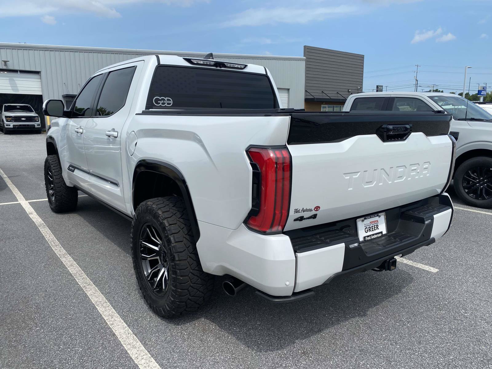 Used 2025 Toyota Tundra Platinum AWD/4WD image 5