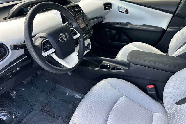 Certified 2017 Toyota Prius Two w/ Prius Two Safety Plus Package FWD image 11