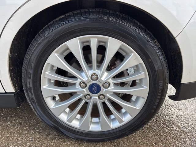 Used 2017 Ford C-MAX Energi SE w/ Equipment Group 402A image 15