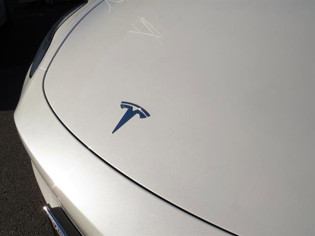 Used 2020 Tesla Model Y Long Range image 16