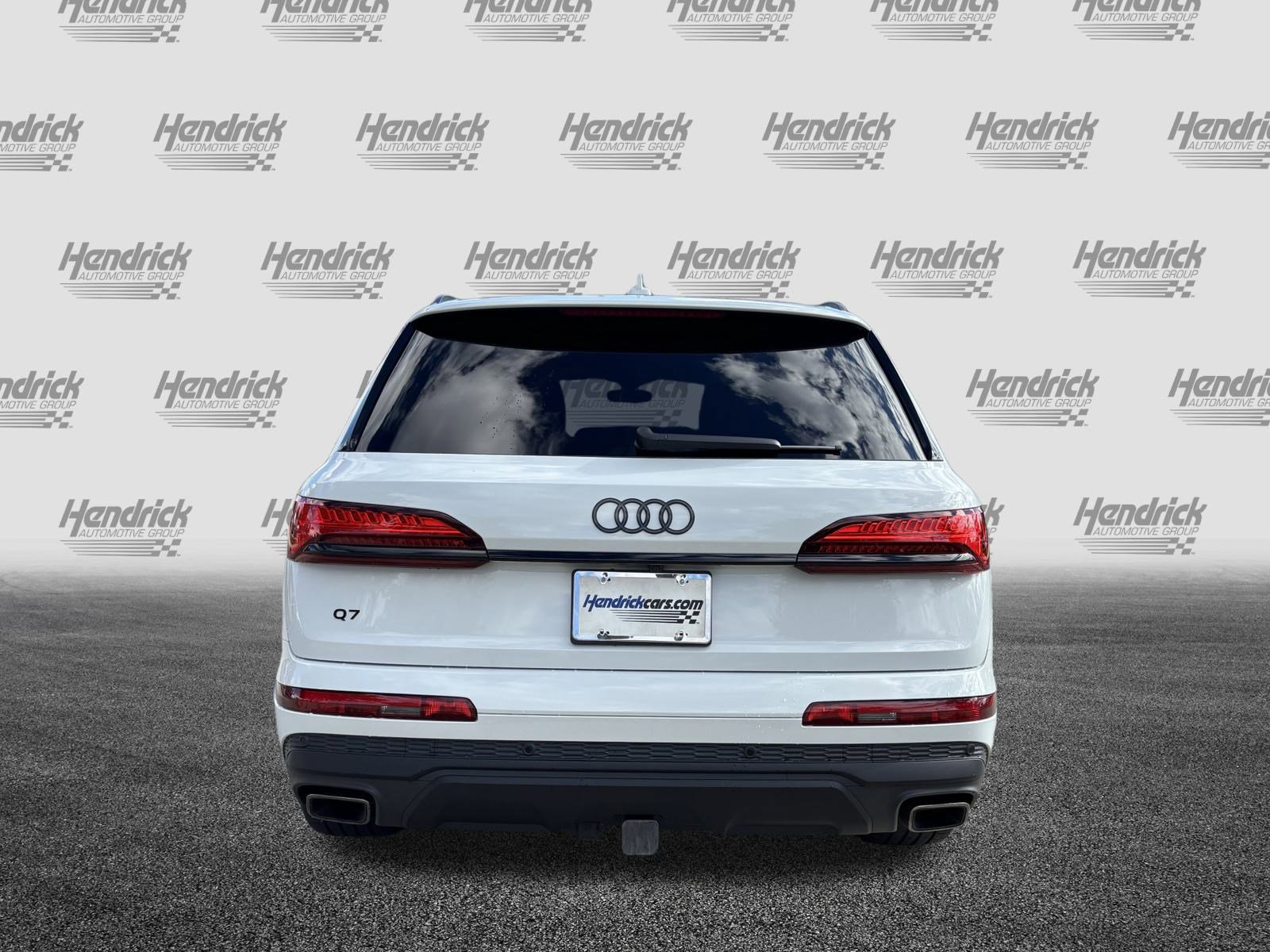 Used 2025 Audi Q7 3.0T Prestige image 9