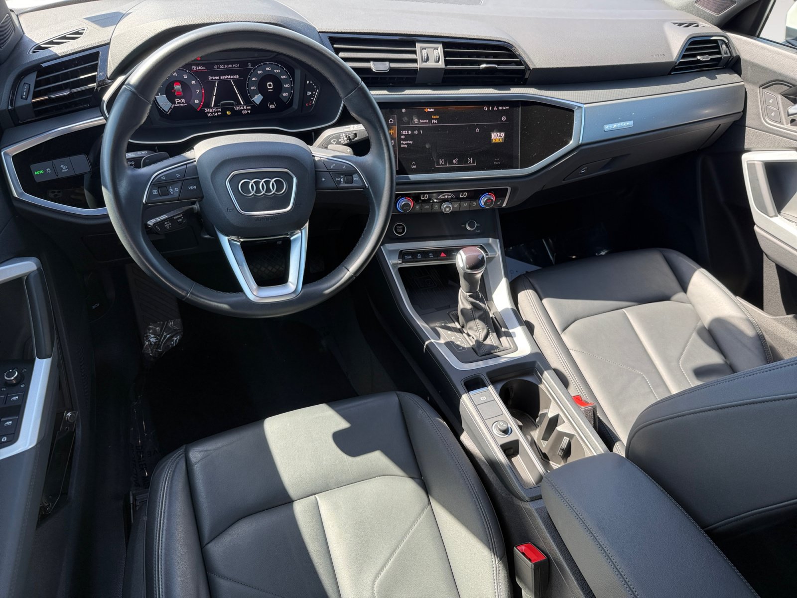 Used 2023 Audi Q3 2.0T Premium Plus w/ Premium Plus Package AWD/4WD image 15