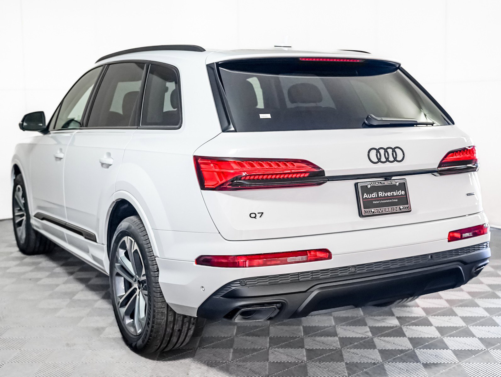 New 2026 Audi Q7 2.0T Premium Plus image 2
