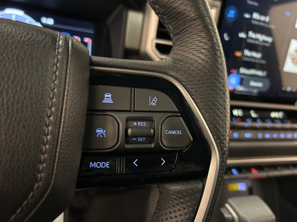 Used 2024 Toyota Tundra Limited image 24