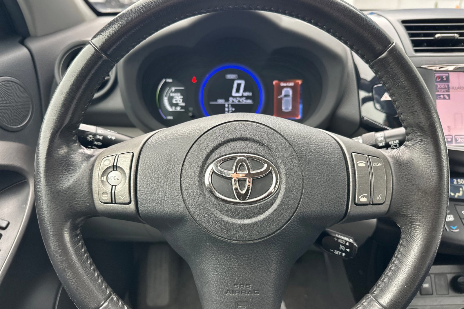 Used 2014 Toyota RAV4 EV image 24