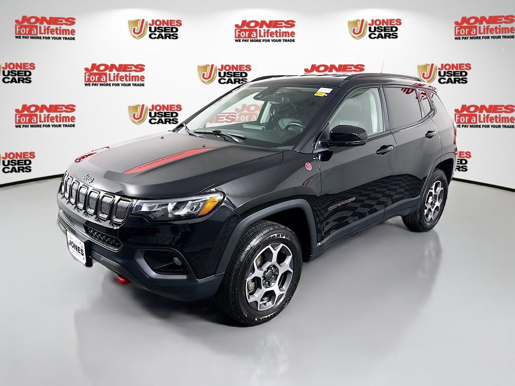 Used 2022 Jeep Compass Trailhawk w/ Trailhawk Convenience Group AWD/4WD image 12