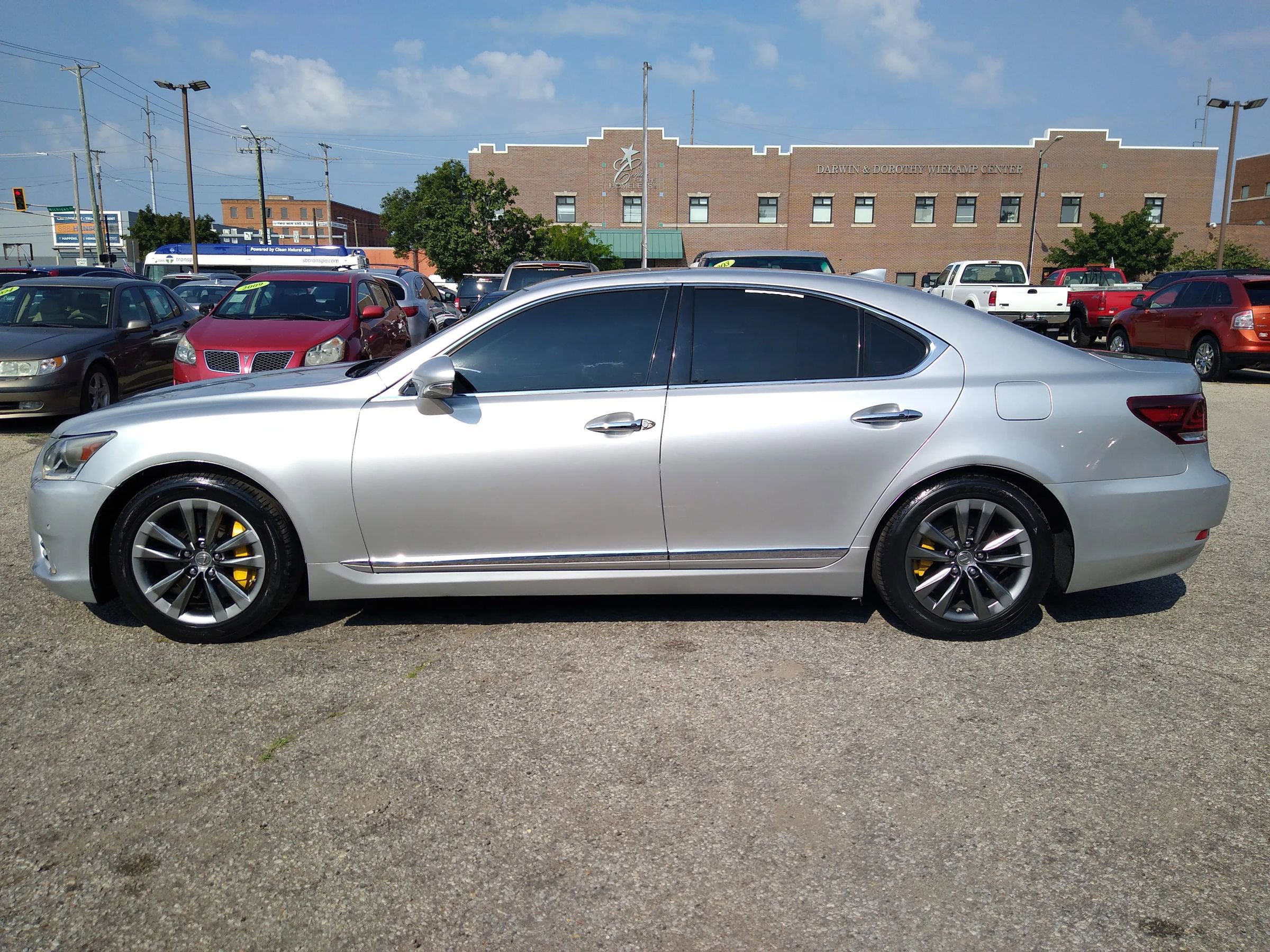 Used 2014 Lexus LS 460 AWD w/ Comfort Package image 6