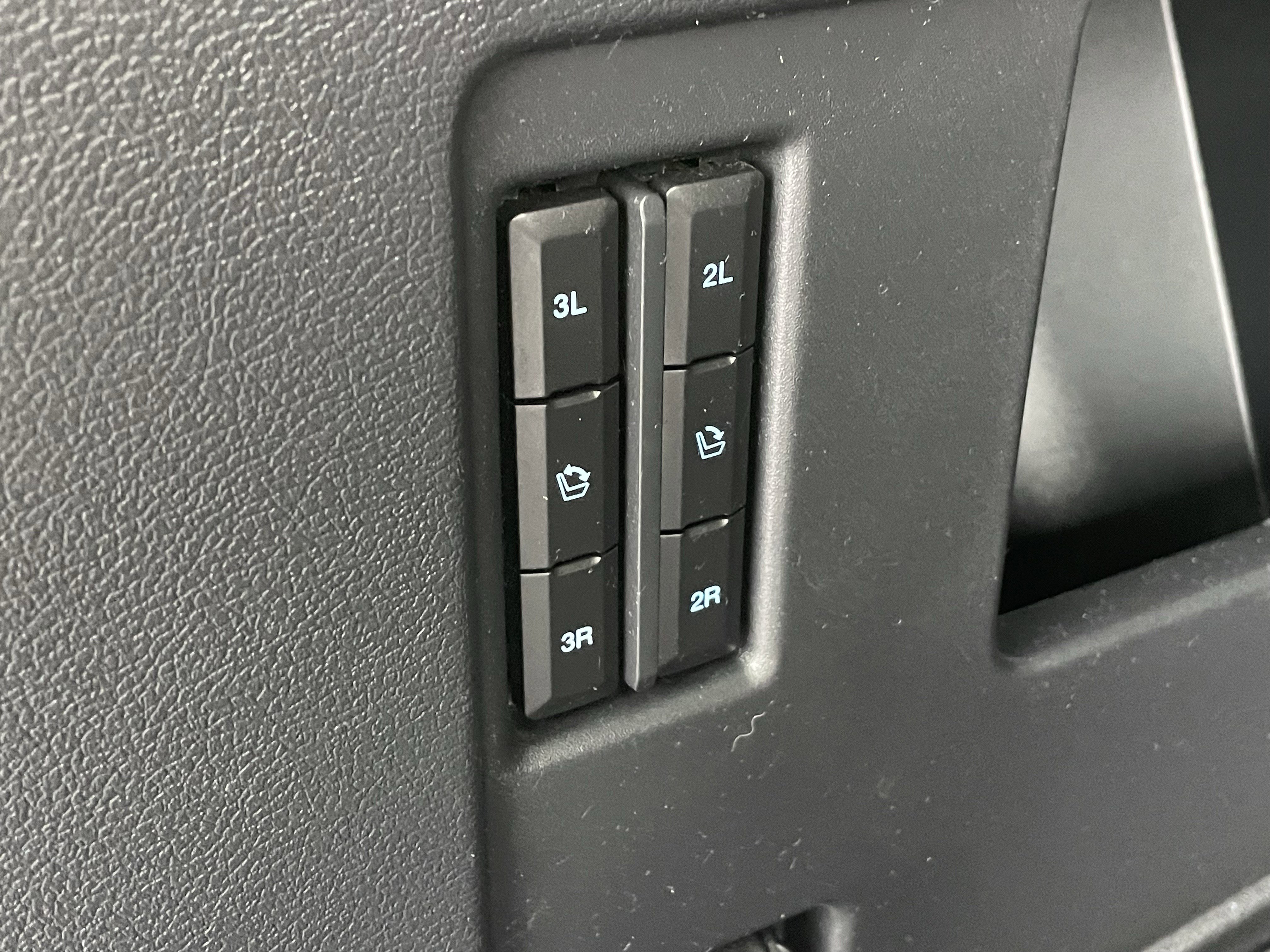 Used 2023 Ford Expedition Limited image 7