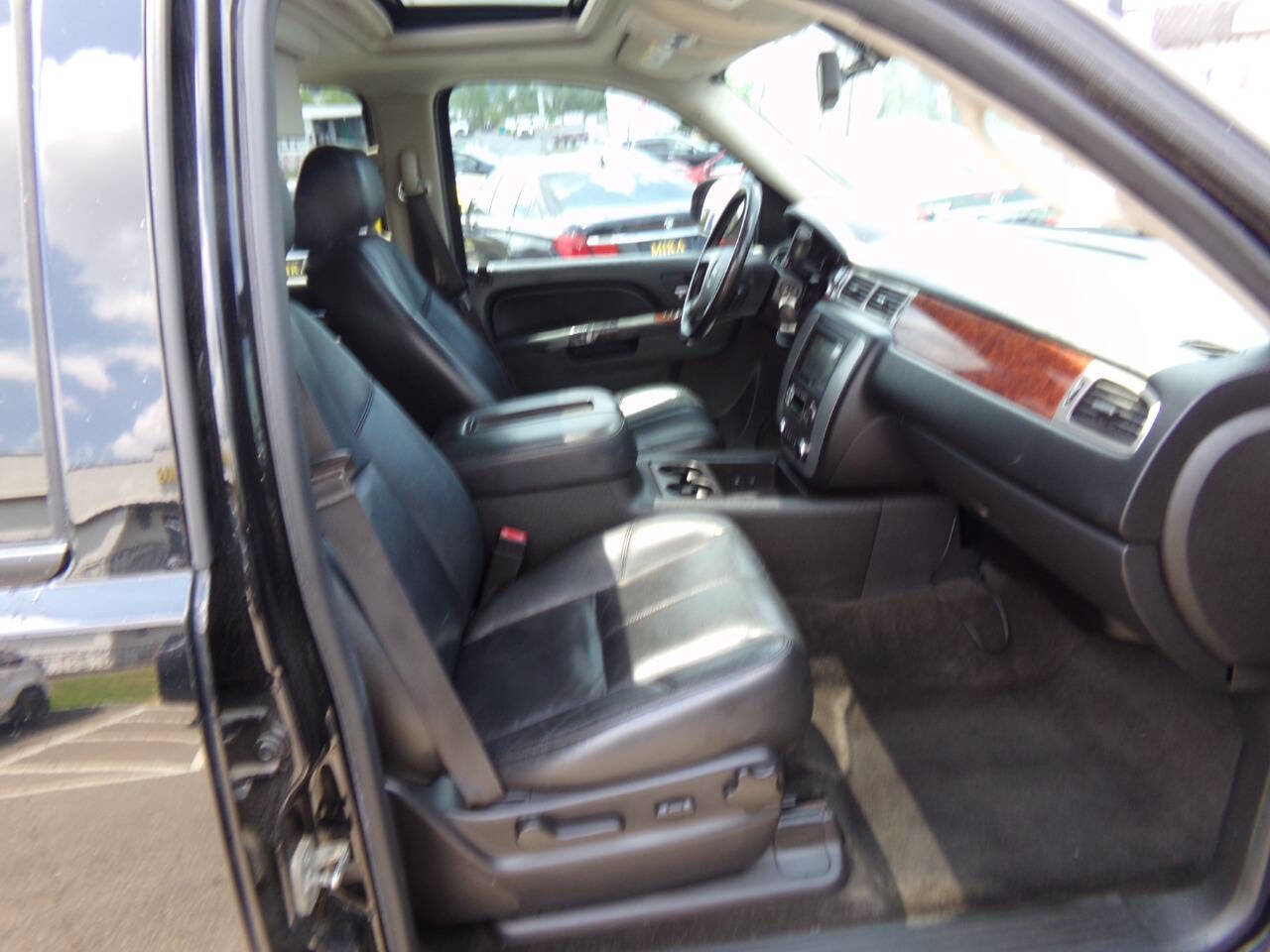 Used 2014 GMC Yukon XL SLT image 33