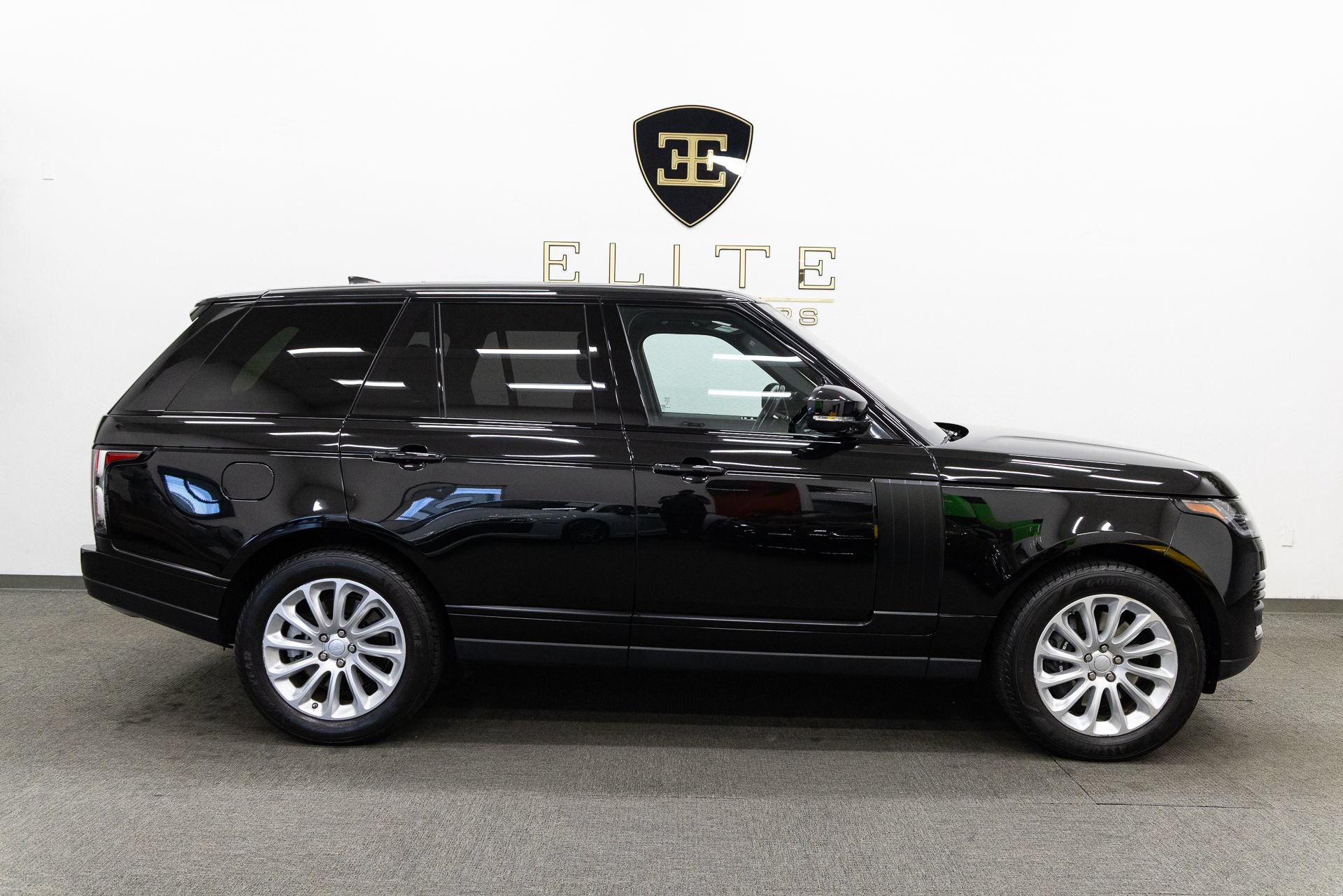 Used 2020 Land Rover Range Rover HSE AWD/4WD image 8