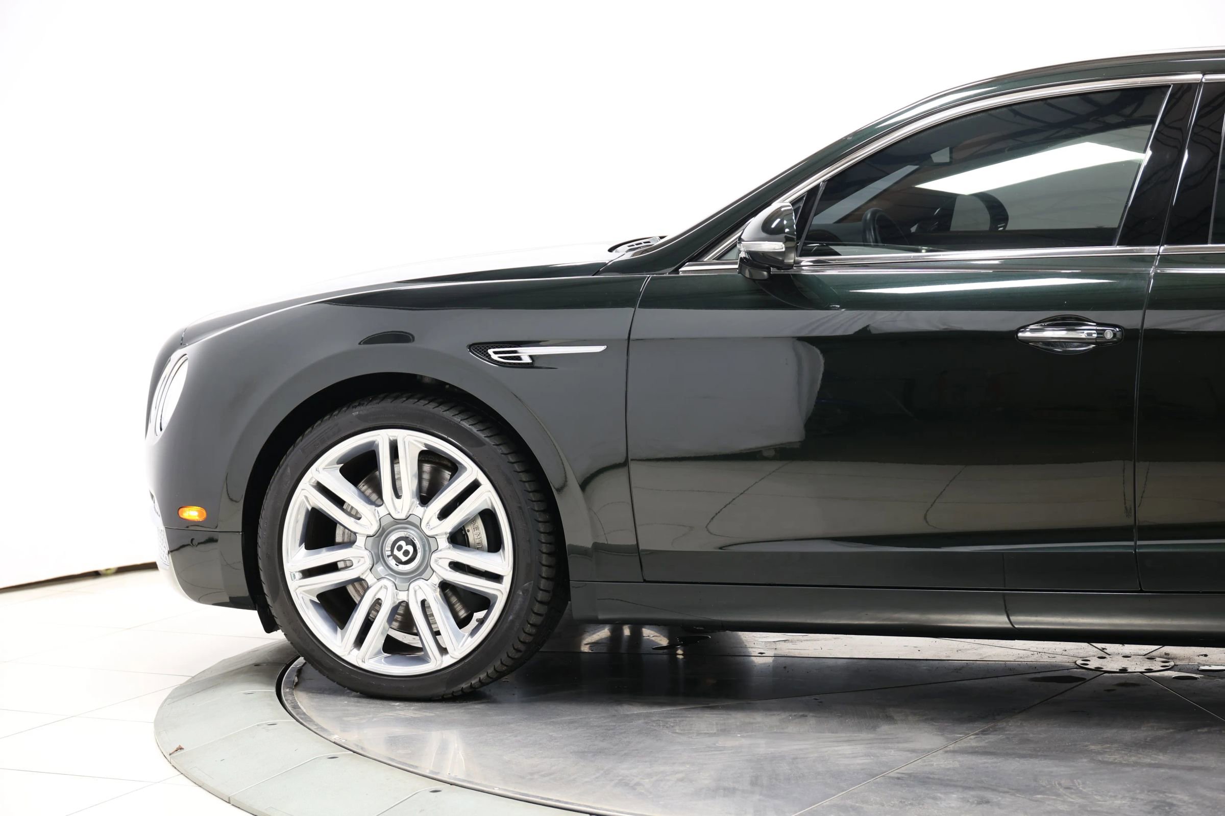 Used 2016 Bentley Flying Spur W12 AWD/4WD image 8
