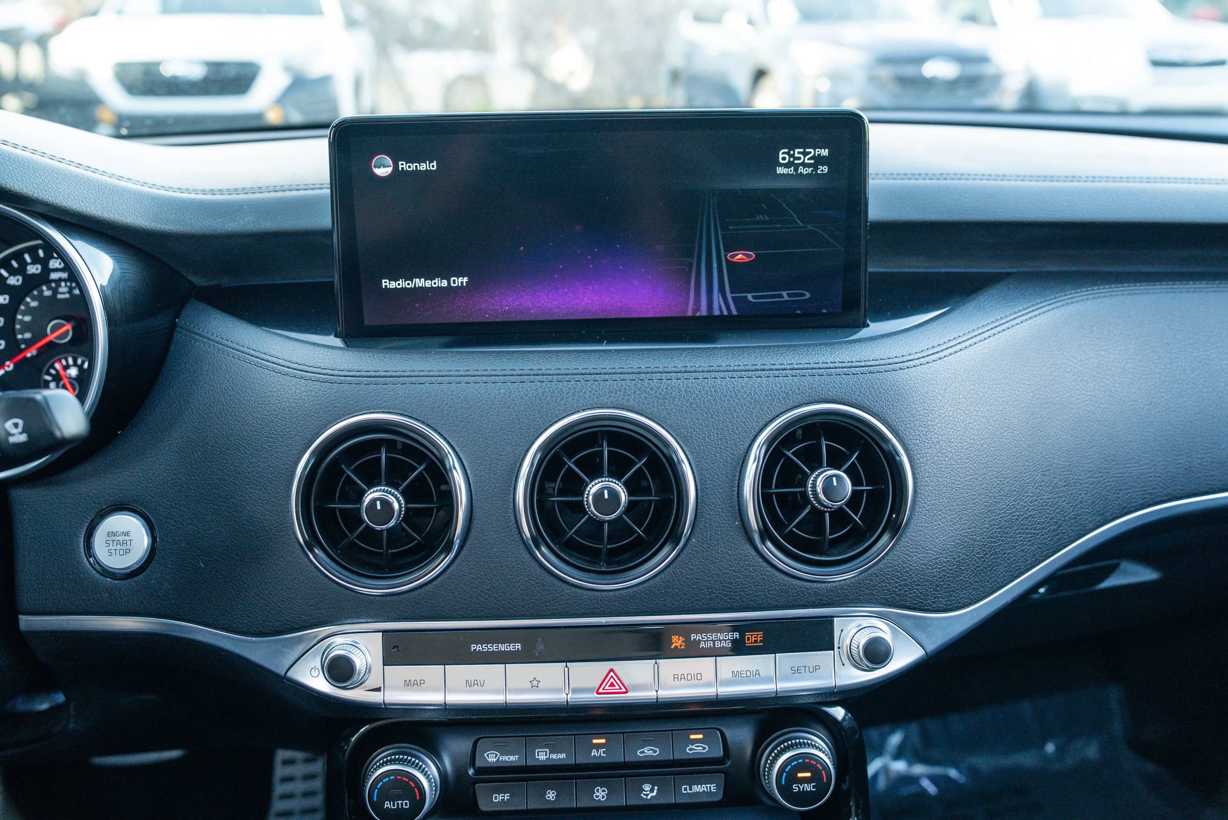 Used 2022 Kia Stinger GT1 RWD image 30