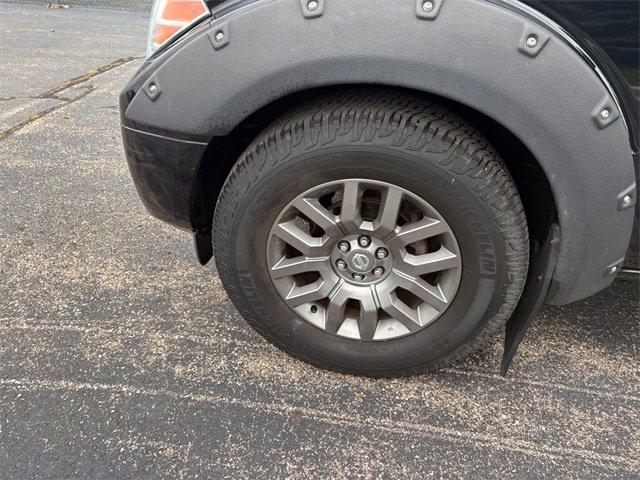 Used 2012 Nissan Frontier SV w/ Sport Appearance Pkg image 16