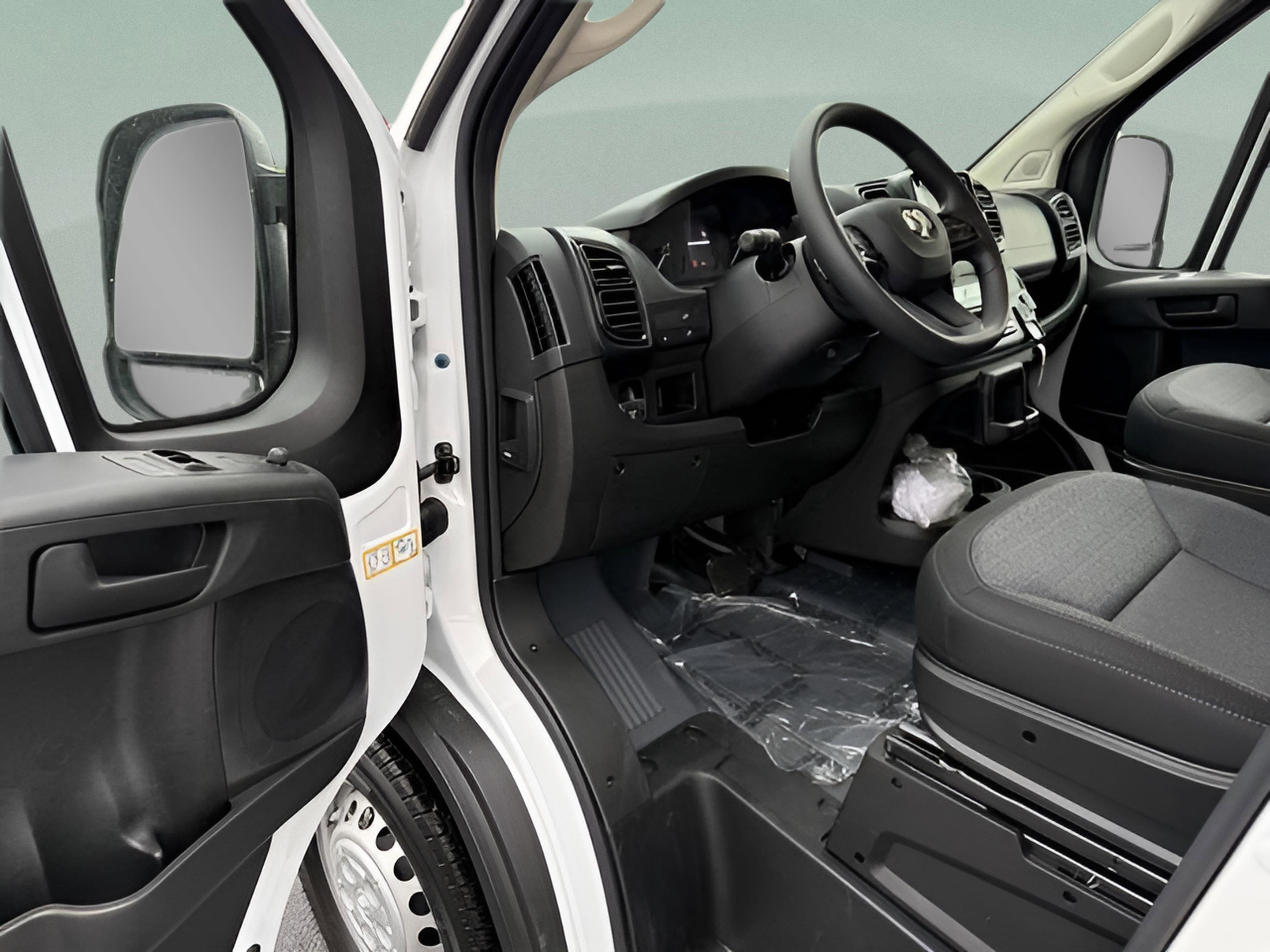 New 2025 RAM ProMaster 2500 w/ Convenience Group image 18