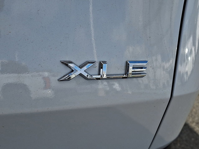 Used 2024 Toyota Grand Highlander XLE AWD/4WD image 25