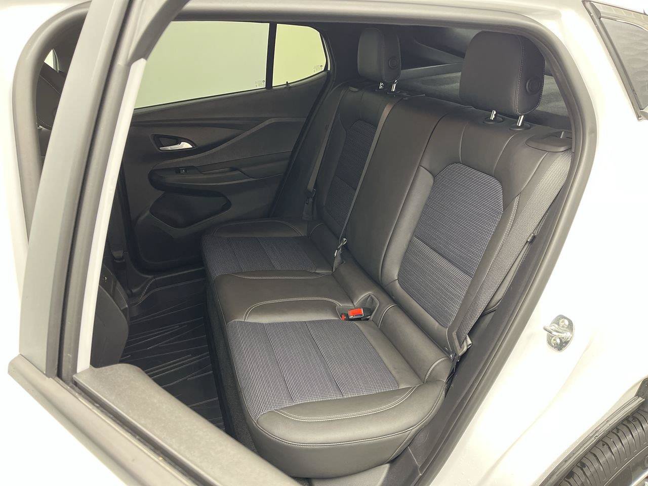Certified 2025 Buick Envista Preferred w/ Convenience I Package FWD image 11