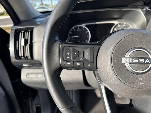 Used 2022 Nissan Pathfinder SV image 22