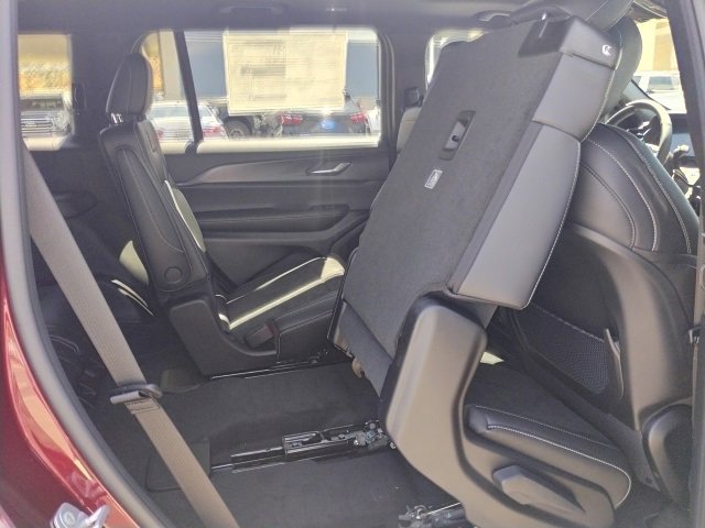 New 2025 Jeep Grand Cherokee L Altitude image 19